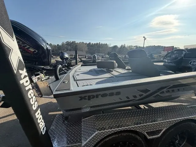 Slide: The Image of Xpress XR 21 BASS 2026 - 5