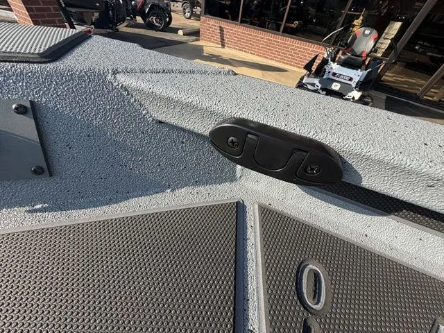 Slide: The Image of Xpress XR 21 BASS 2026 - 60