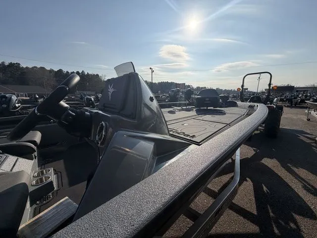 Slide: The Image of Xpress XR 21 BASS 2026 - 8