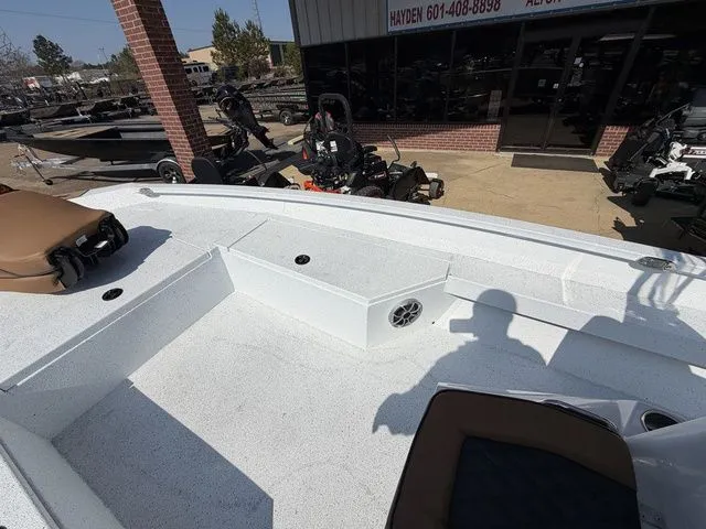 Slide: The Image of Xpress H22B 2026 - 22