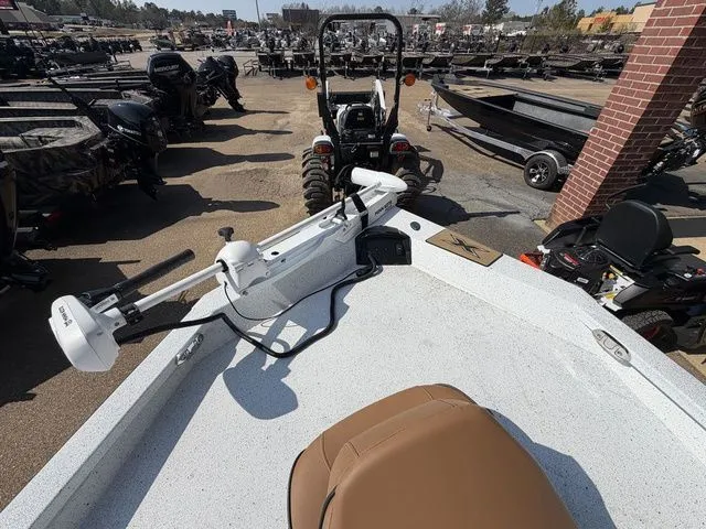 Slide: The Image of Xpress H22B 2026 - 25