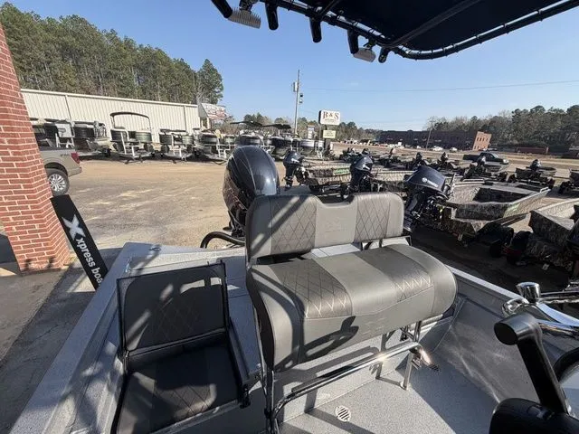 Slide: The Image of Xpress H22B 2026 - 37