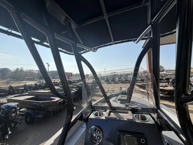 Slide: The Image of Xpress H22B 2026 - 40