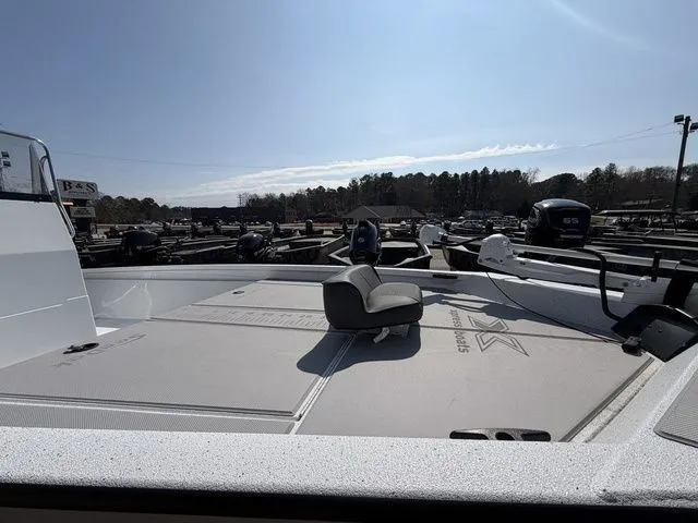 Slide: The Image of Xpress H210B 2026 - 6