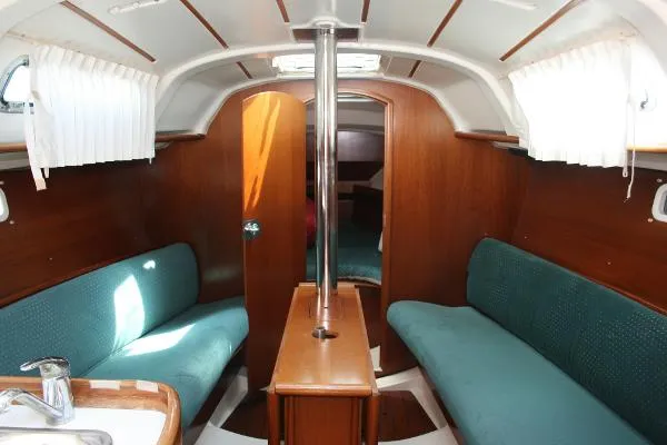 Slide: The Image of Beneteau 311 Centerboard 2000 - 4