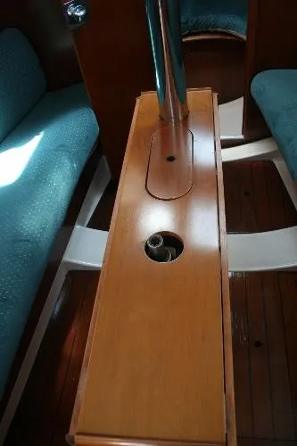 Slide: The Image of Beneteau 311 Centerboard 2000 - 7