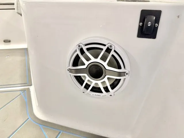 Slide: The Image of Sportsman Heritage 261 Center Console 2023 - 20