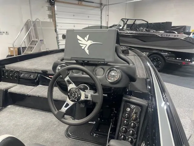 Slide: The Image of Phoenix Bass Boat 721 ZXL 2026 - 10