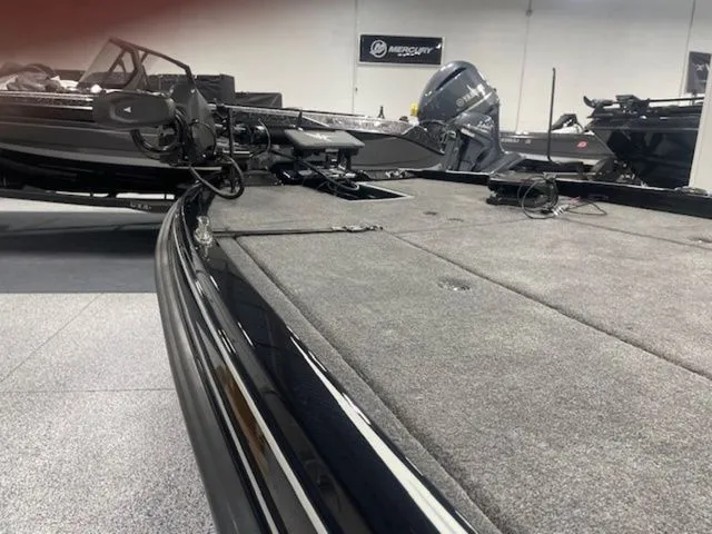 Slide: The Image of Phoenix Bass Boat 721 ZXL 2026 - 3