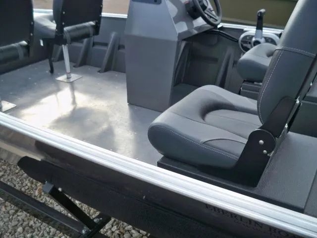 Slide: The Image of Alweld 1752J Custom Jet Boat 2025 - 6