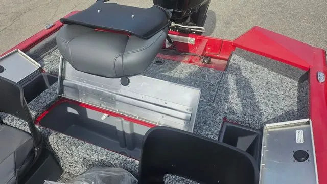 Slide: The Image of Tracker TRACKER PRO TEAM 175 CRAPPIE W/75HP 2025 - 11