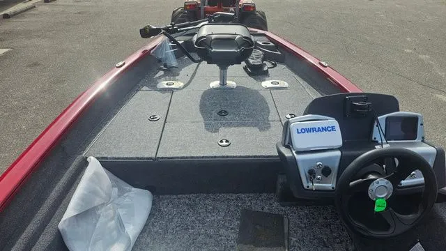 Slide: The Image of Tracker TRACKER PRO TEAM 175 CRAPPIE W/75HP 2025 - 12