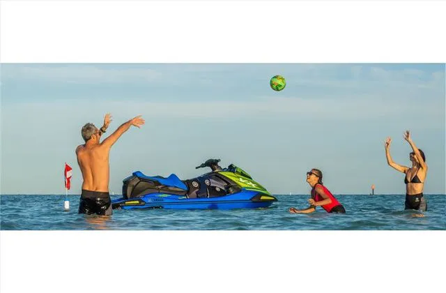 Slide: The Image of Yamaha VX1900-A LIMITED CRUSIER HO 2024 - 9