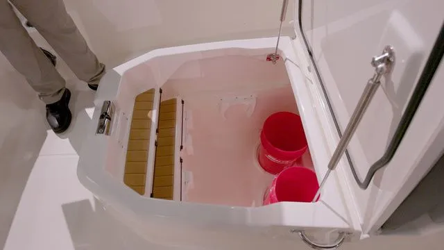 Slide: The Image of Boston Whaler 290 Outrage 2027 - 16