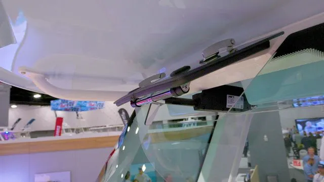 Slide: The Image of Boston Whaler 290 Outrage 2027 - 19