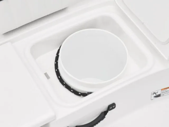 Slide: The Image of Yamaha 195 FSH Sport 2025 - 8