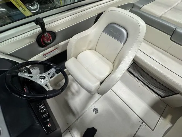 Slide: The Image of Sea Ray 210 2010 - 19