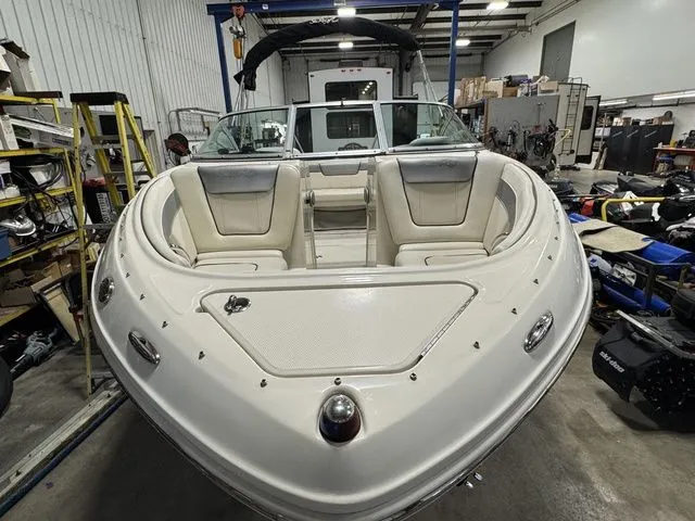 Slide: The Image of Sea Ray 210 2010 - 4