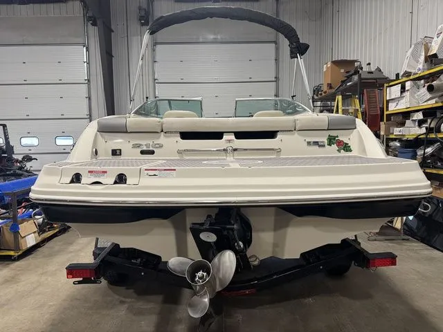 Slide: The Image of Sea Ray 210 2010 - 5