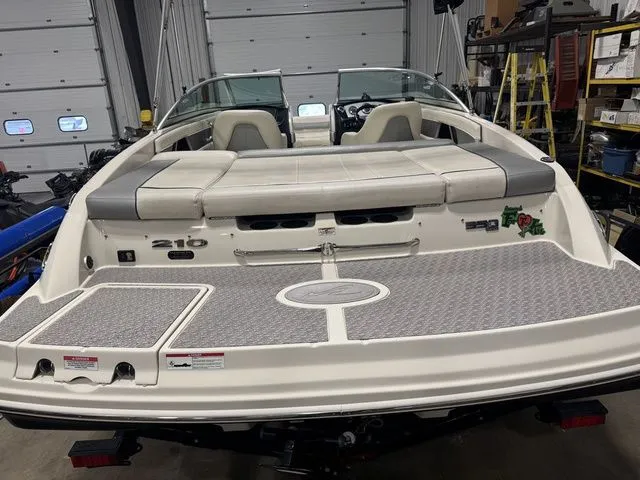 Slide: The Image of Sea Ray 210 2010 - 7