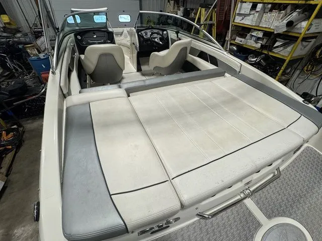 Slide: The Image of Sea Ray 210 2010 - 9