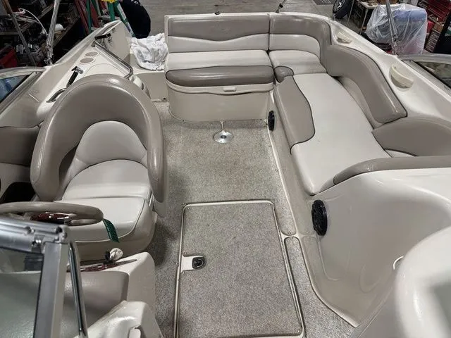 Slide: The Image of Sea Ray 240 Sundeck 2002 - 11