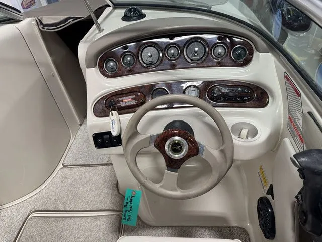 Slide: The Image of Sea Ray 240 Sundeck 2002 - 17