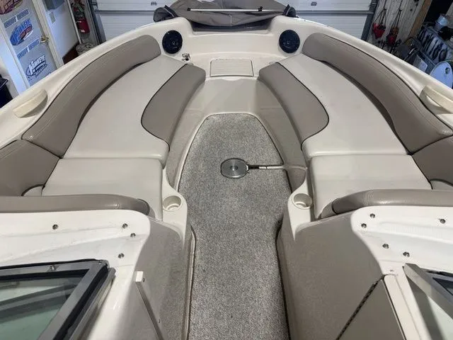 Slide: The Image of Sea Ray 240 Sundeck 2002 - 20