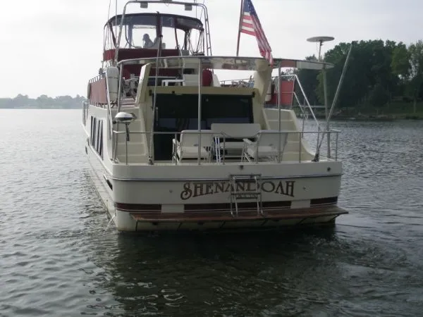 Slide: The Image of Harbor Master 520 Coastal Cruiser 1989 - 3