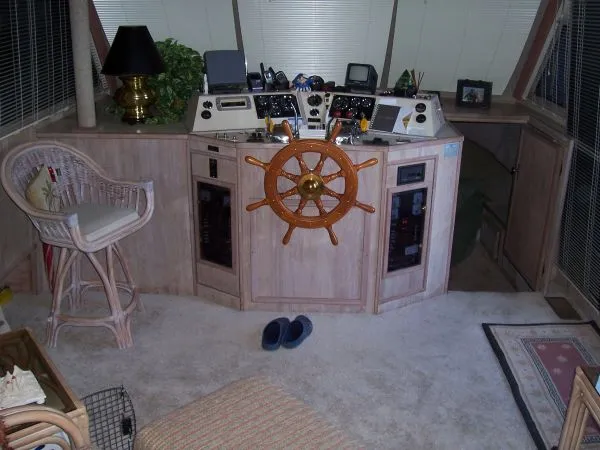 Slide: The Image of Harbor Master 520 Coastal Cruiser 1989 - 7