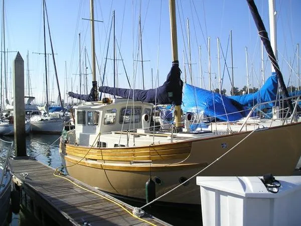 Slide: The Image of Fisher 30 MS Pilothouse Ketch 1979 - 0