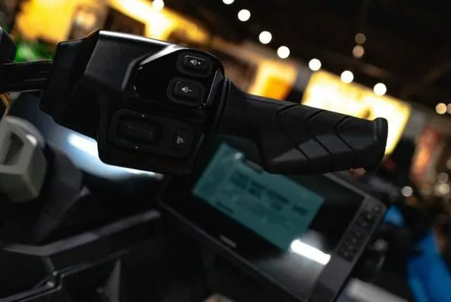 Slide: The Image of Sea-Doo FISH PRO 2026 - 15