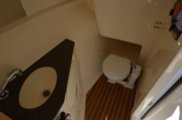 Slide: The Image of Scout 275 Dorado 2018 - 9