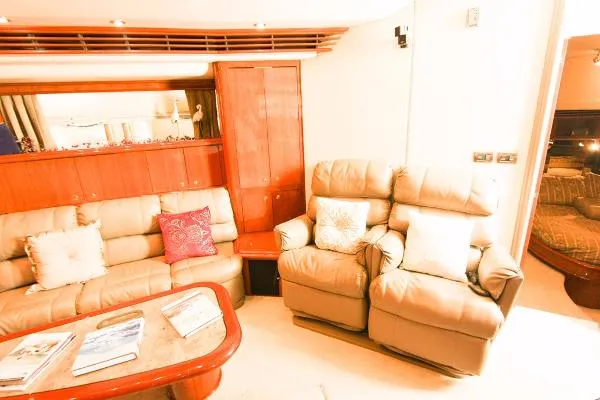 Slide: The Image of Sea Ray 680 Sun Sport 2004 - 4