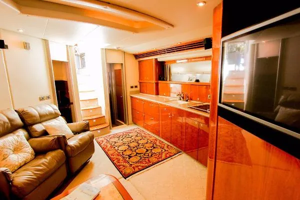 Slide: The Image of Sea Ray 680 Sun Sport 2004 - 5