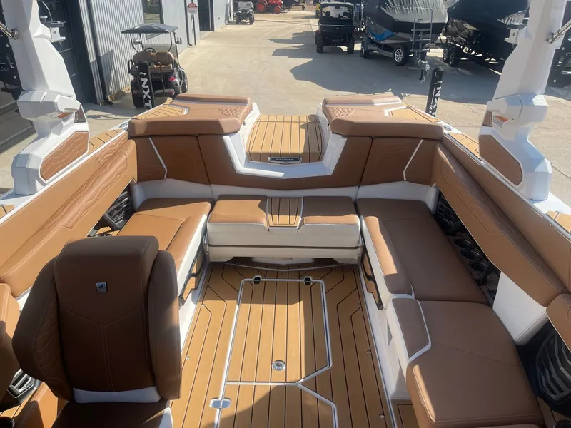 Slide: The Image of Nautique G23 2026 - 12