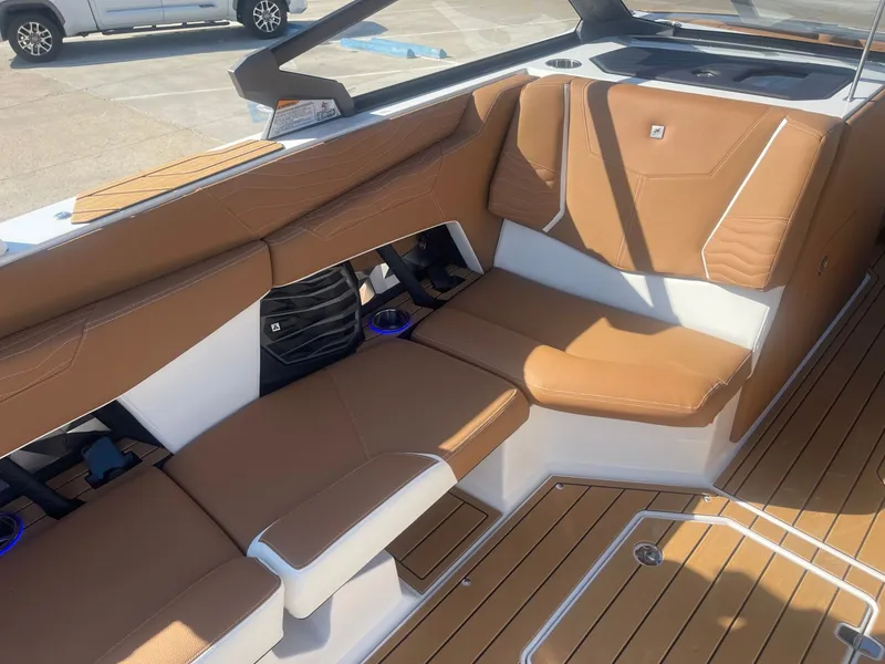 Slide: The Image of Nautique G23 2026 - 16