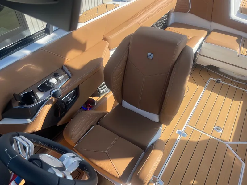 Slide: The Image of Nautique G23 2026 - 17