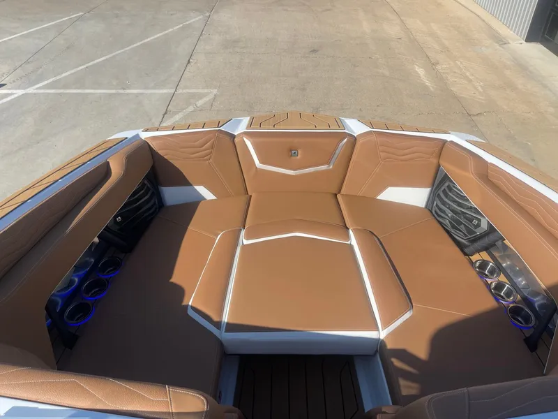 Slide: The Image of Nautique G23 2026 - 26