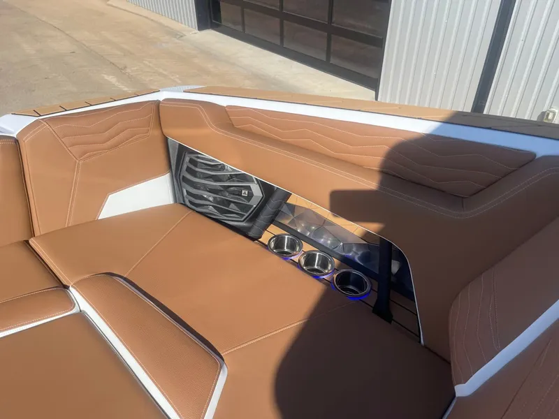 Slide: The Image of Nautique G23 2026 - 28