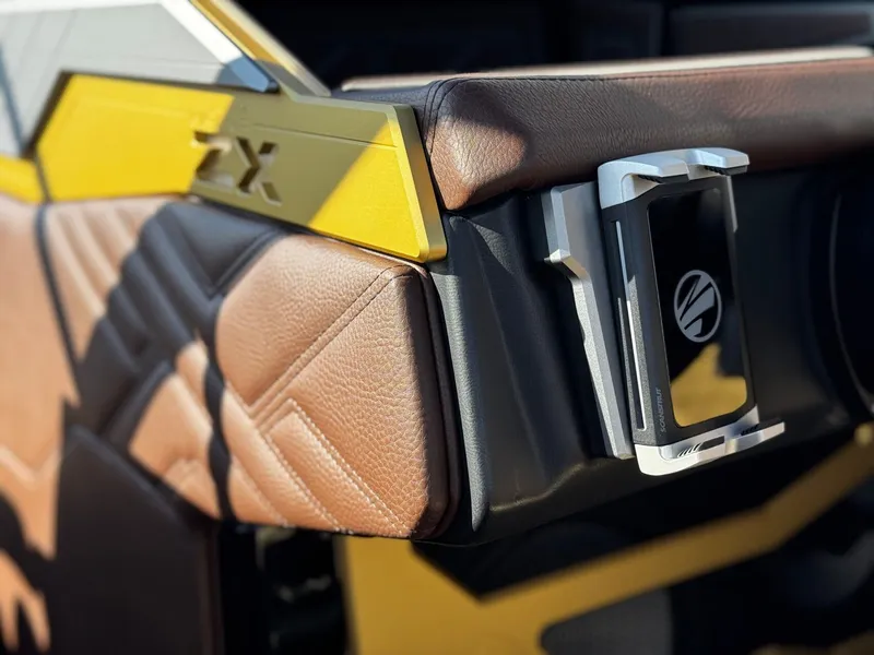 Slide: The Image of Tigé Ultré 25ZX 2026 - 37