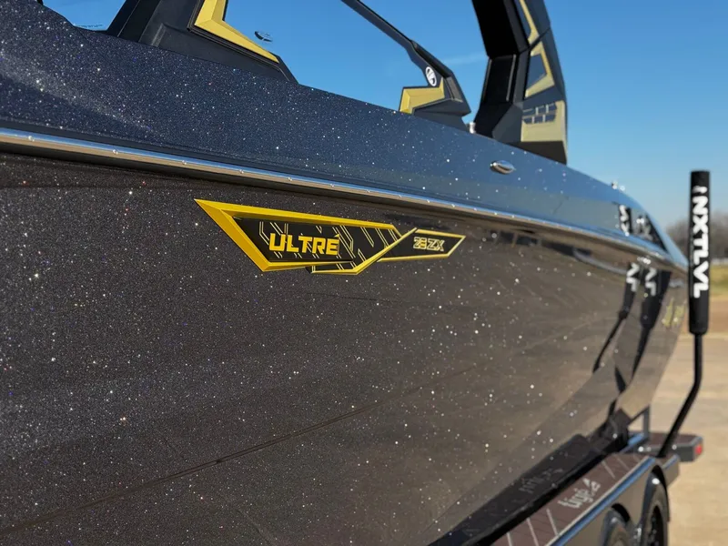 Slide: The Image of Tigé Ultré 25ZX 2026 - 7