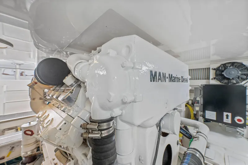 Slide: The Image of Engine room of 2008 Viking Convertible with MAN Marine Diesel engine. - 43
