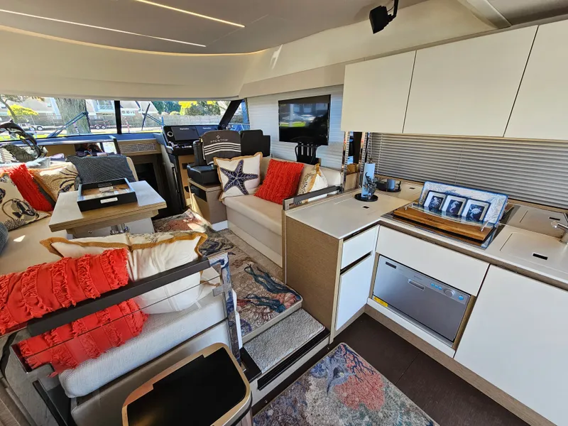 Slide: The Image of Interior of a 2018 Prestige 460 yacht, modern and luxuriously furnished. - 19