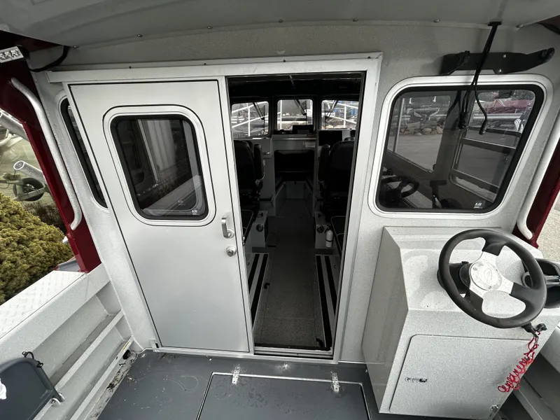 Slide: The Image of Duckworth 26 Offshore 2020 - 10