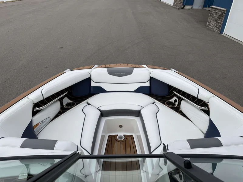 Slide: The Image of Nautique Super Air Nautique GS20 2017 - 12