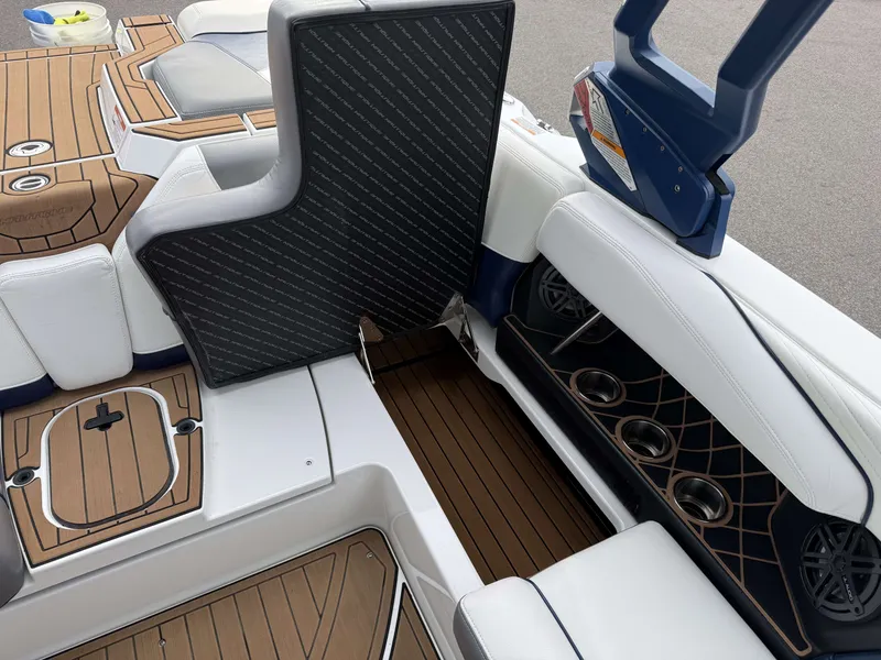 Slide: The Image of Nautique Super Air Nautique GS20 2017 - 18