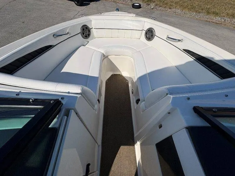 Slide: The Image of Sea Ray SLX 230 2014 - 46