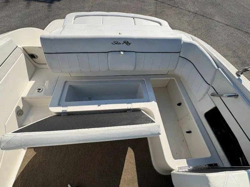 Slide: The Image of Sea Ray SLX 230 2014 - 48