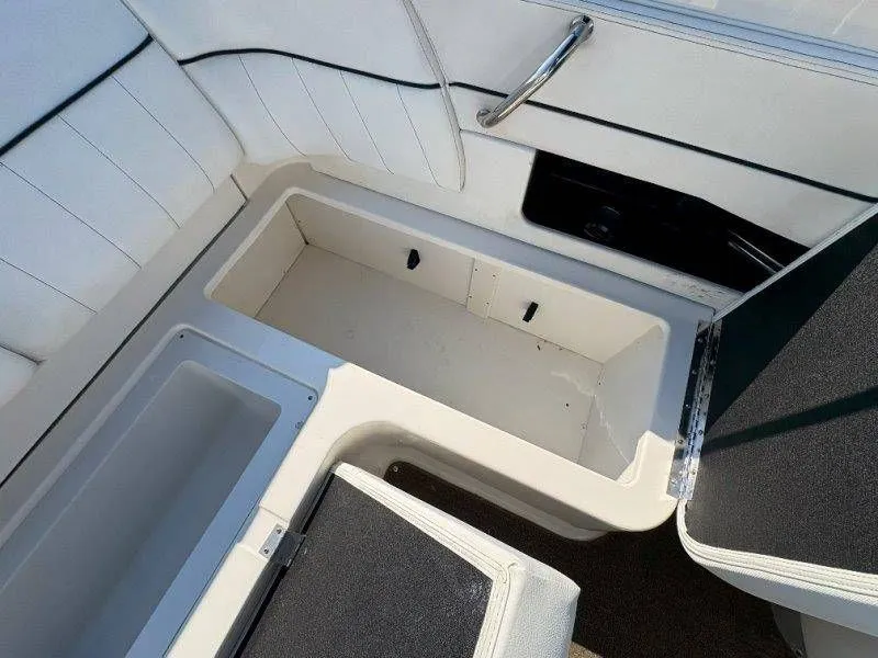 Slide: The Image of Sea Ray SLX 230 2014 - 52